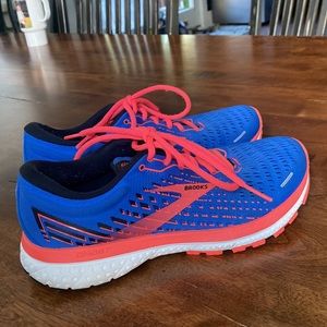 Brooks, Ghost 13, womens, size 9, gently used, blue and hot pink